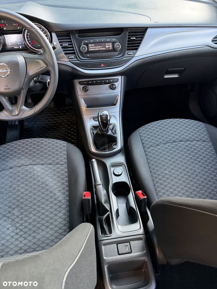 Opel Astra 1.4 Essentia - 19