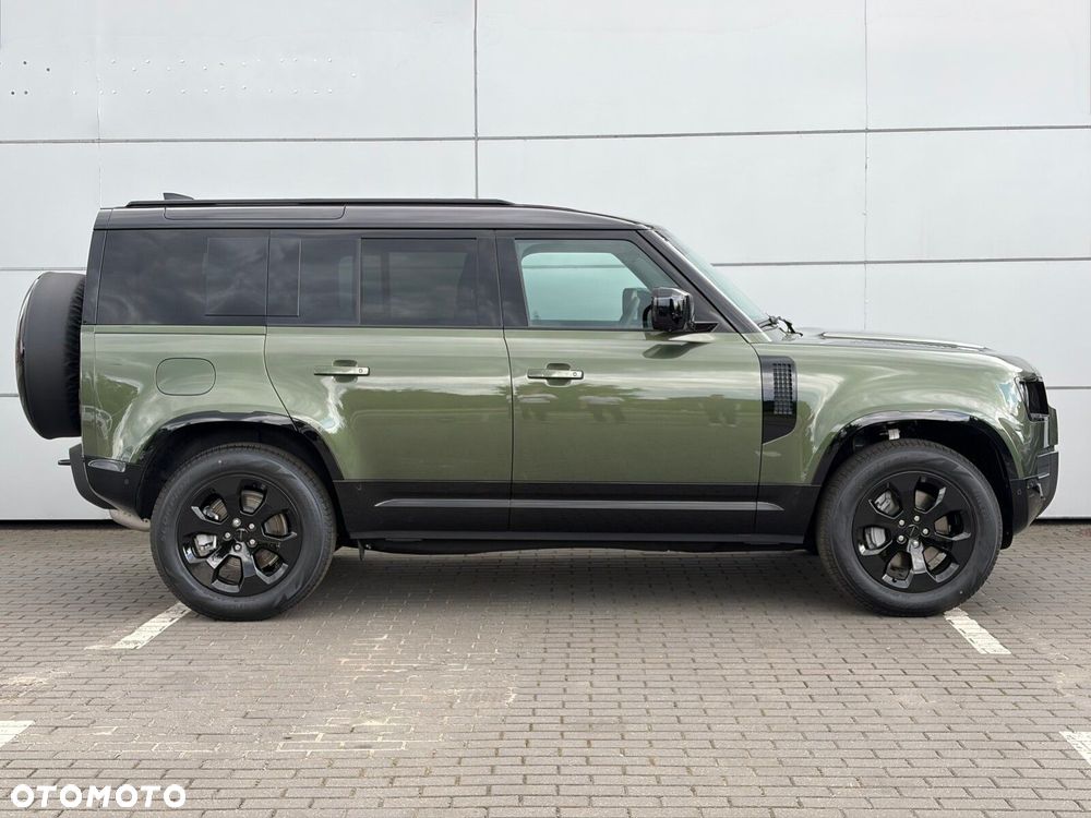 Land Rover Defender - 7