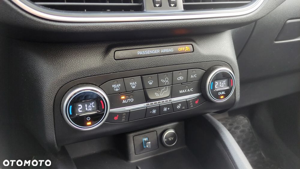 Ford Kuga 2.0 EcoBoost AWD Titanium ASS - 19