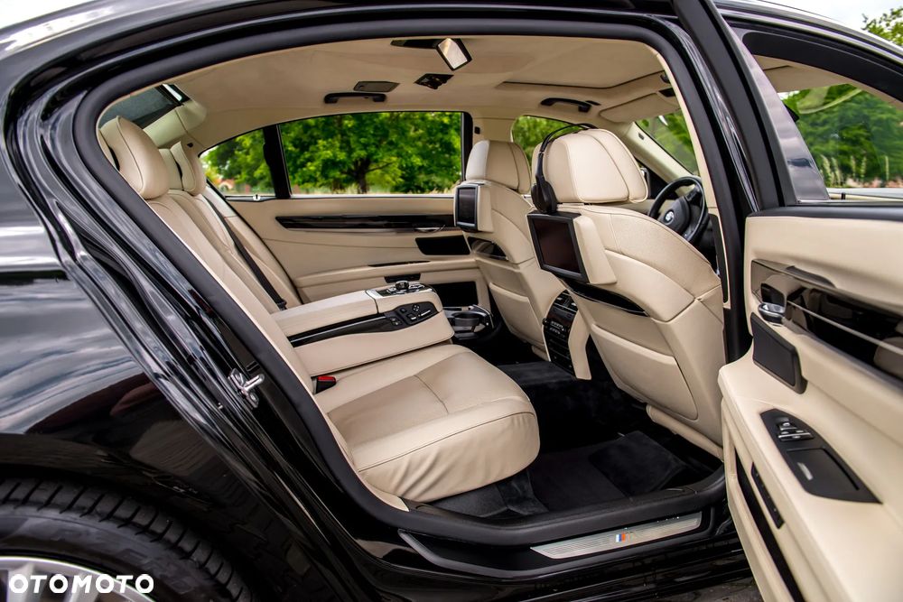 BMW Seria 7 760i - 17