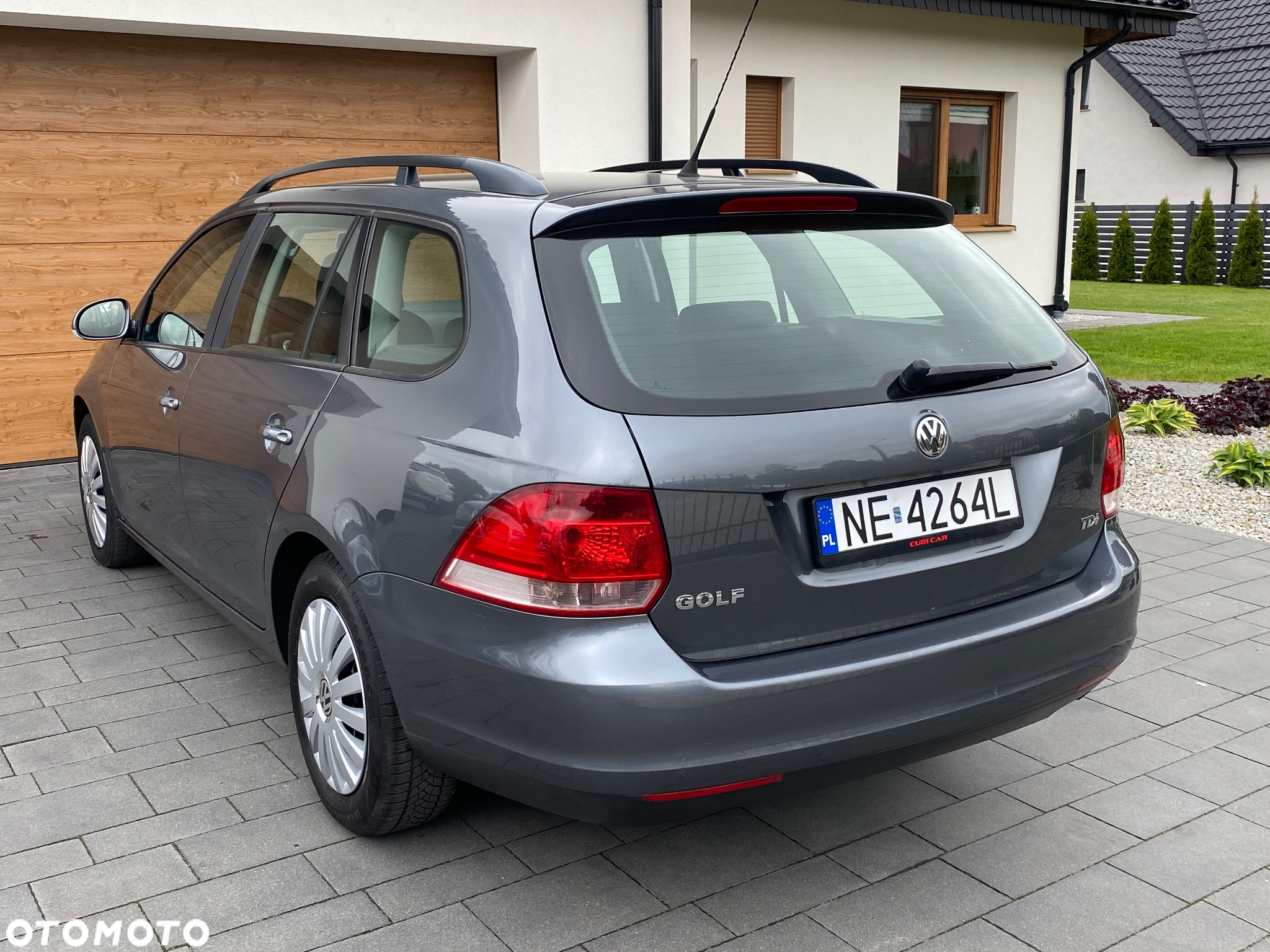 Volkswagen Golf 1.9 TDI DPF Edition - 16