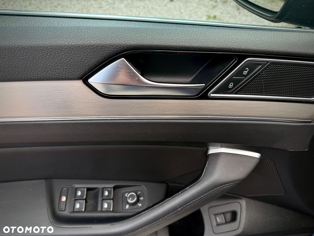 Volkswagen Passat 2.0 TDI 4Mot Elegance DSG - 16