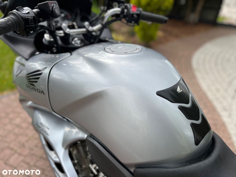 Honda CBF - 30