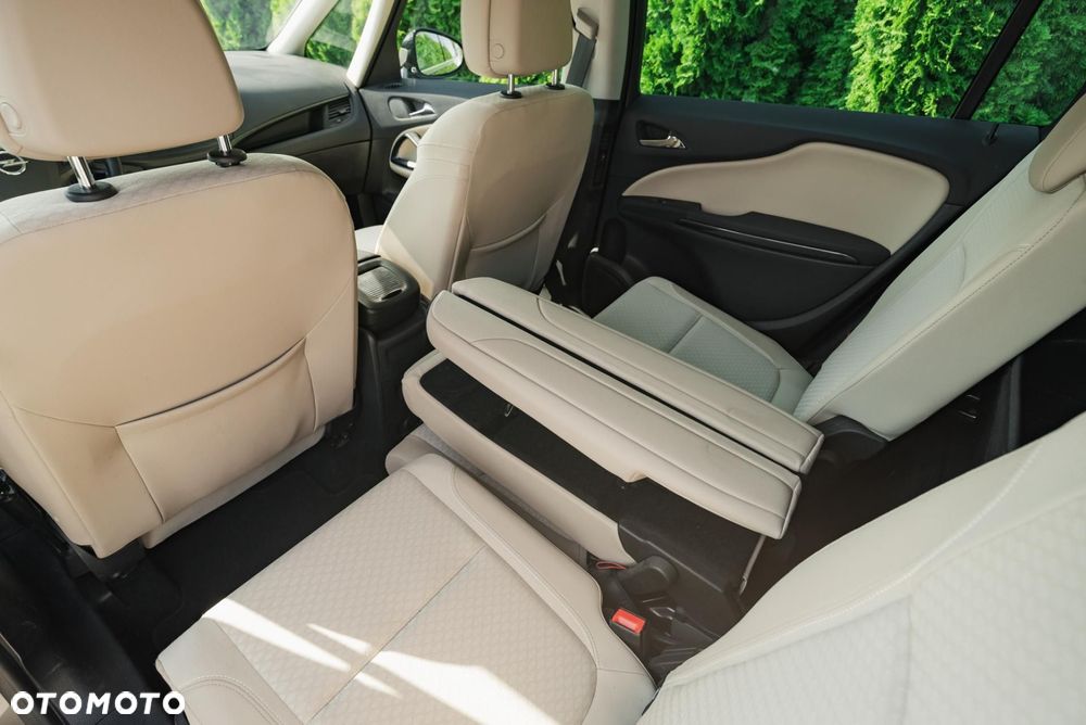 Opel Zafira - 35