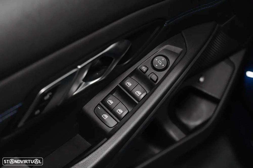 BMW 320 e Pack M Auto - 32