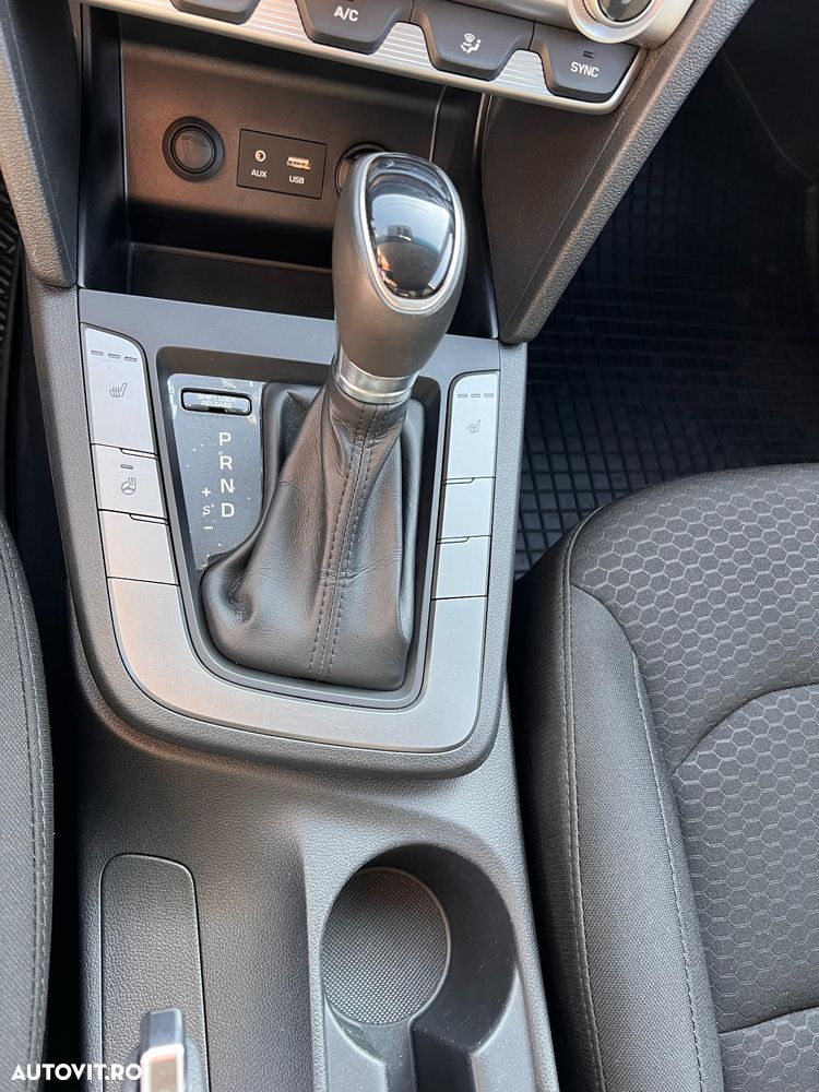 Hyundai Elantra 1.6 MPi Aut. Exclusive - 14