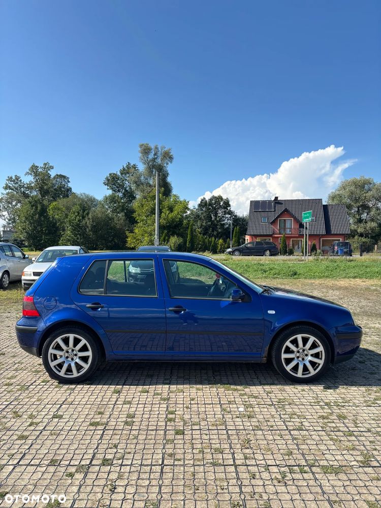 Volkswagen Golf 1.6 Comfortline - 2