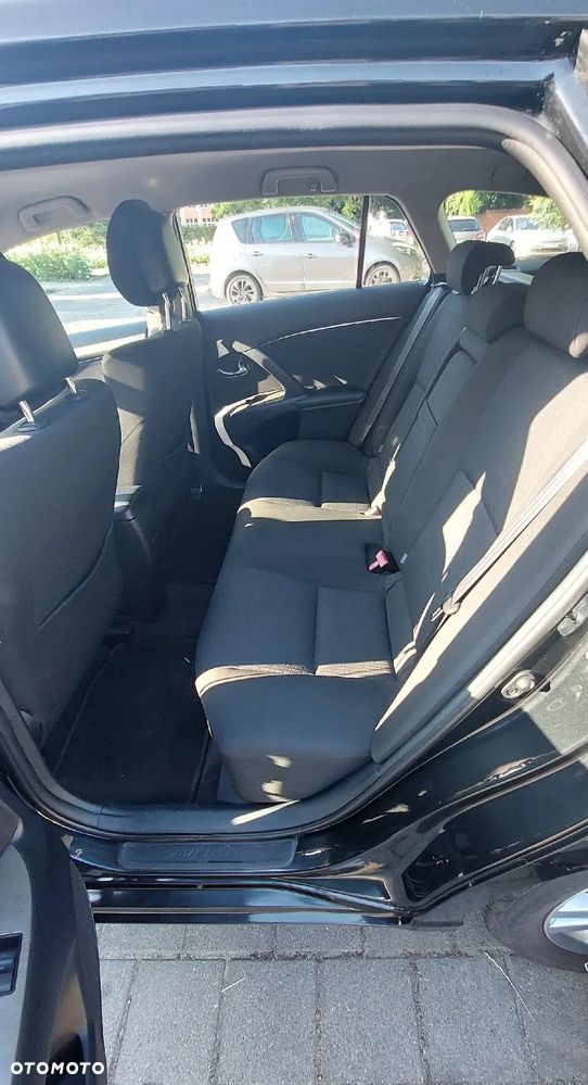Toyota Avensis 1.8 Life - 7