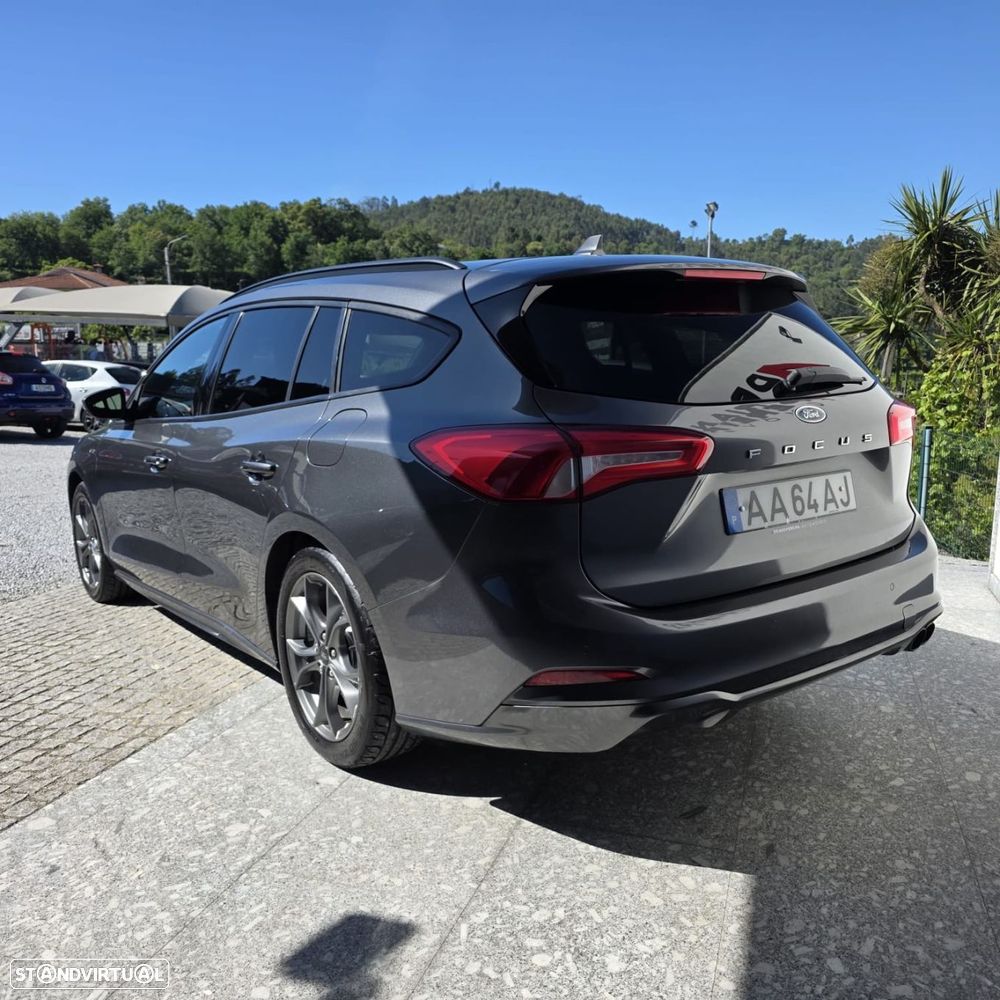 Ford Focus 1.5 TDCi ECOBlue ST-Line - 4