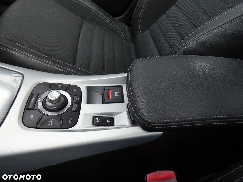 Renault Laguna 2.0 DCi Initiale - 29