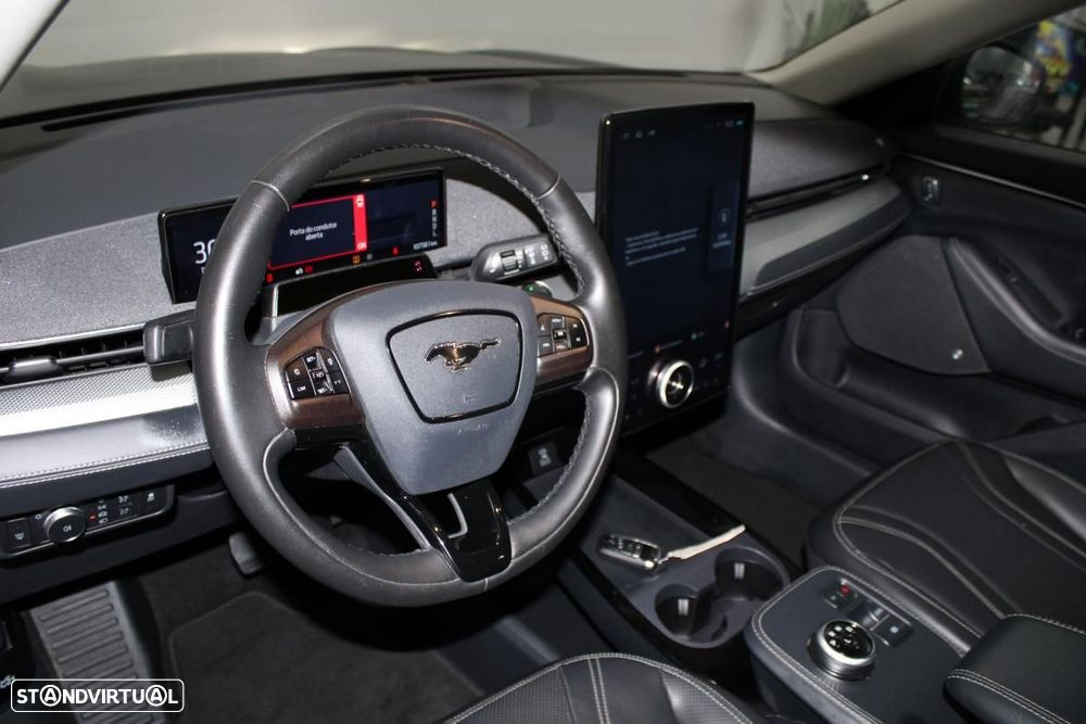 Ford Mustang Mach-E Alargada - 12