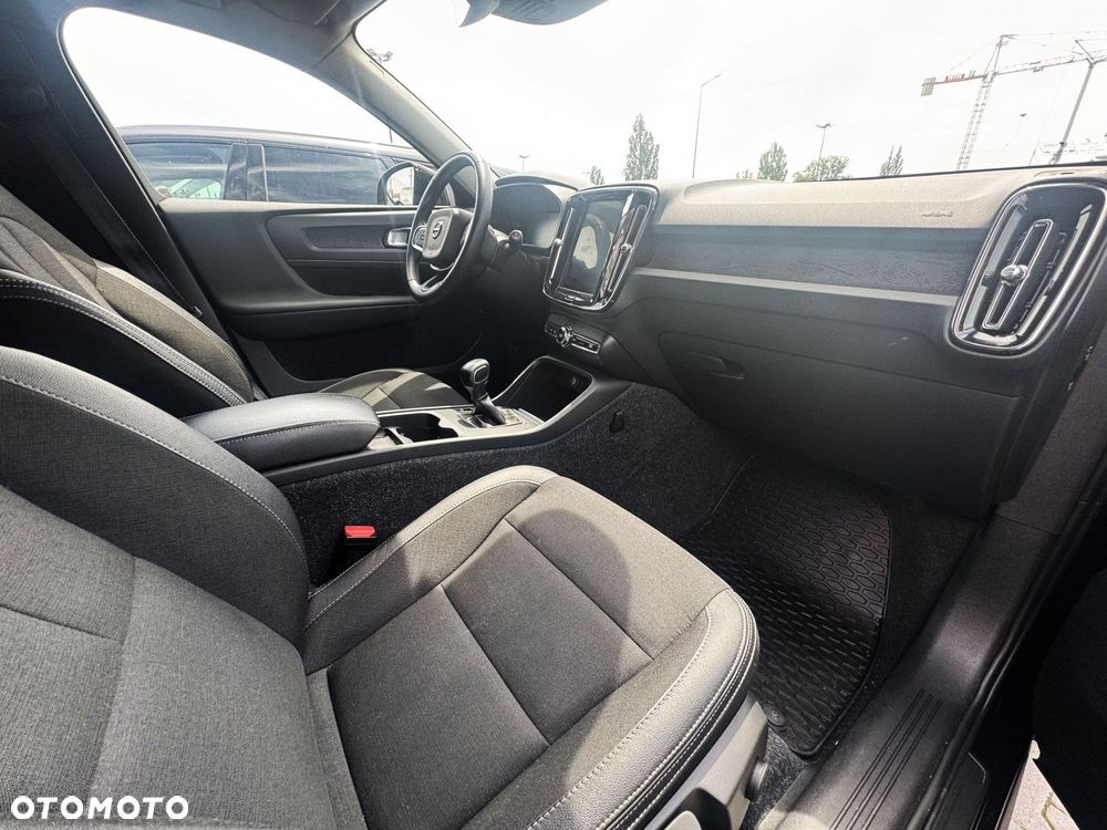 Volvo XC 40 - 28