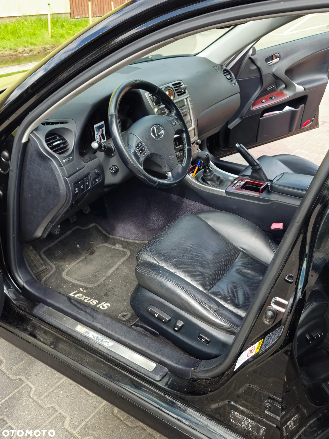 Lexus IS 220 D Prestige - 15
