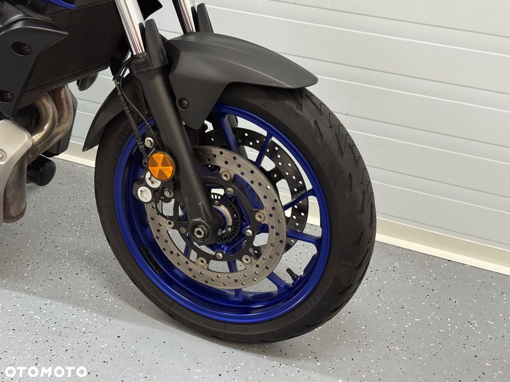 Yamaha MT - 12