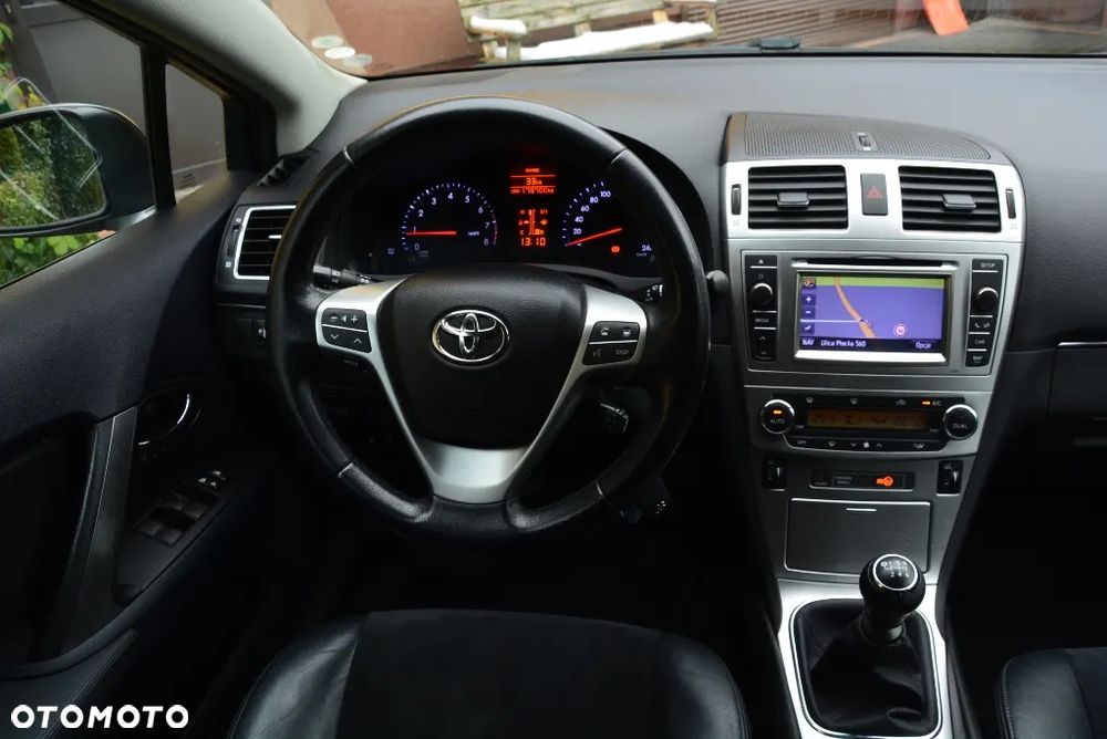 Toyota Avensis Touring Sports 1.8 Business Edition - 23