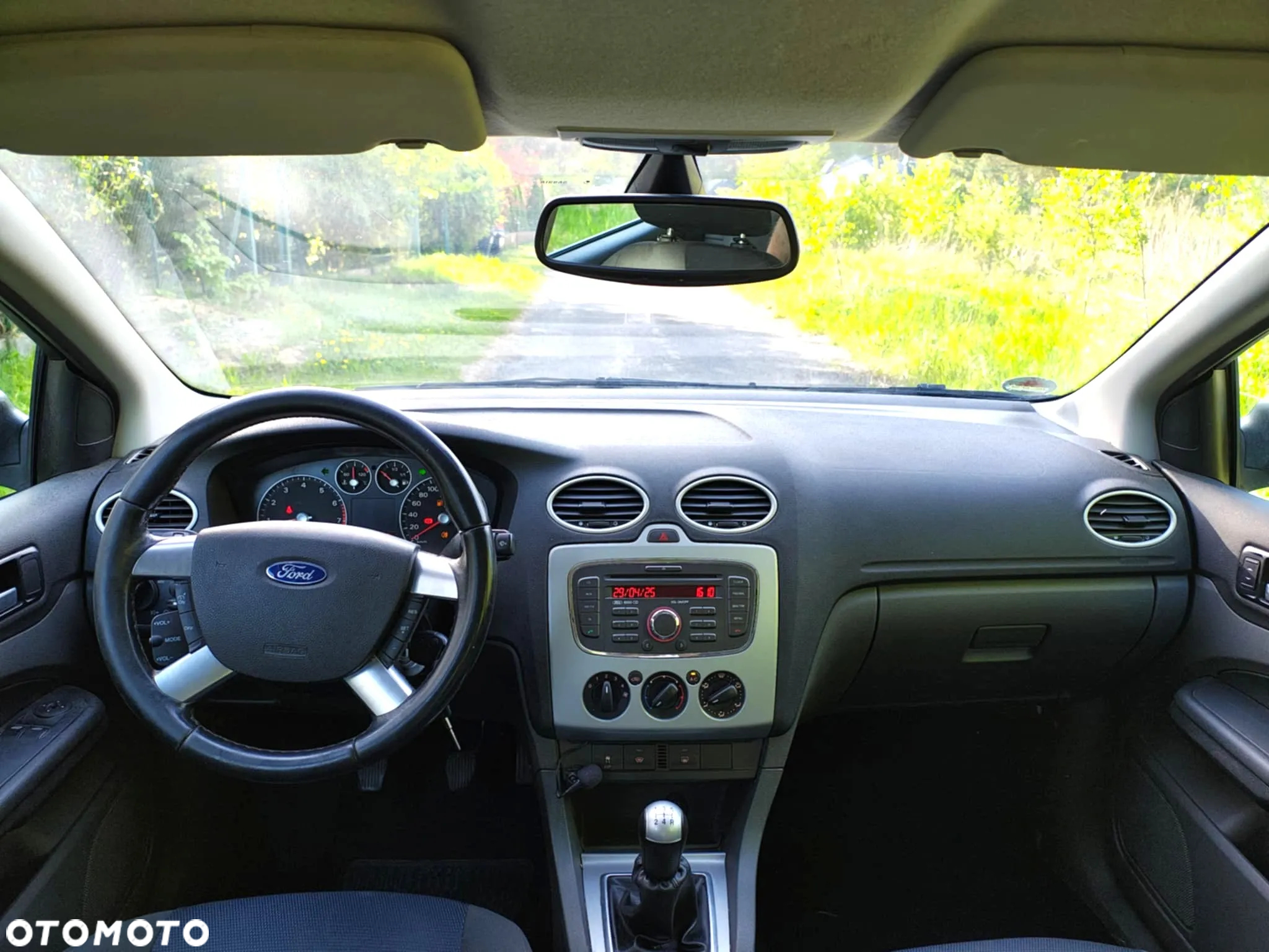 Ford Focus 1.4 16V Connection - 26