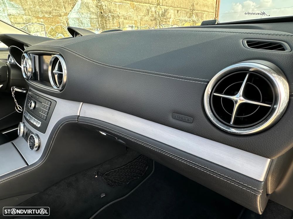 Mercedes-Benz SL 400 9G-TRONIC - 38