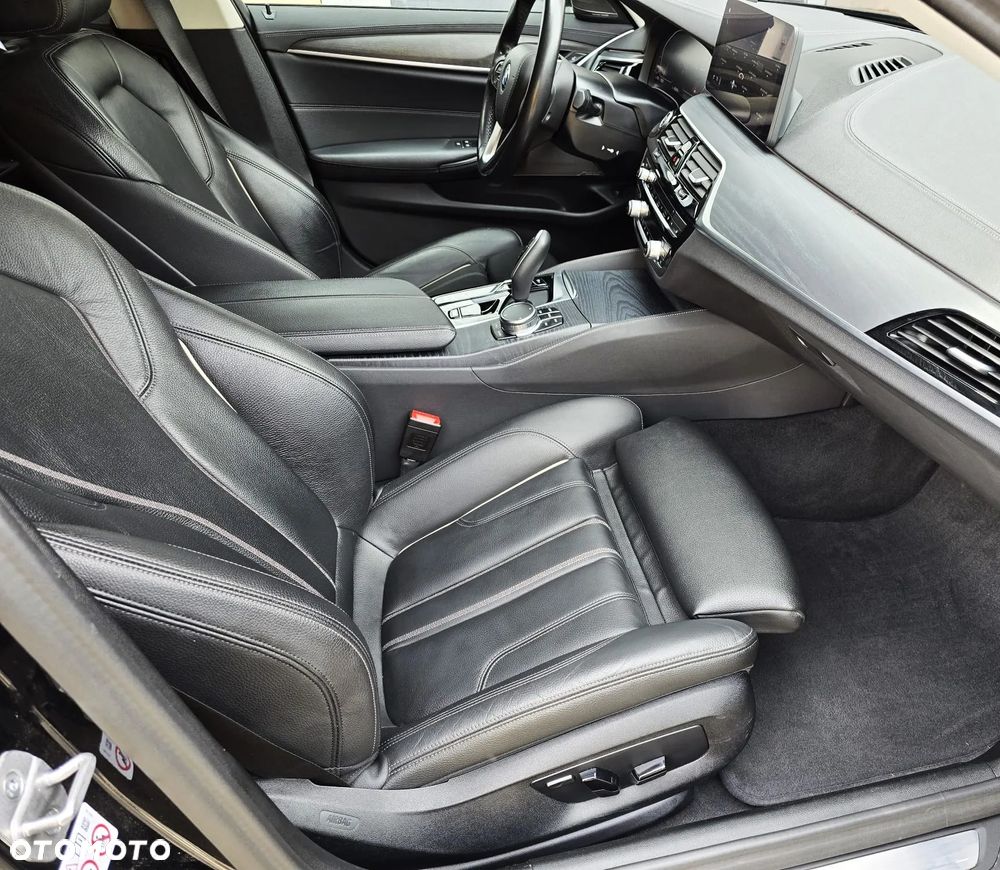 BMW Seria 5 530i mHEV Luxury Line sport - 20