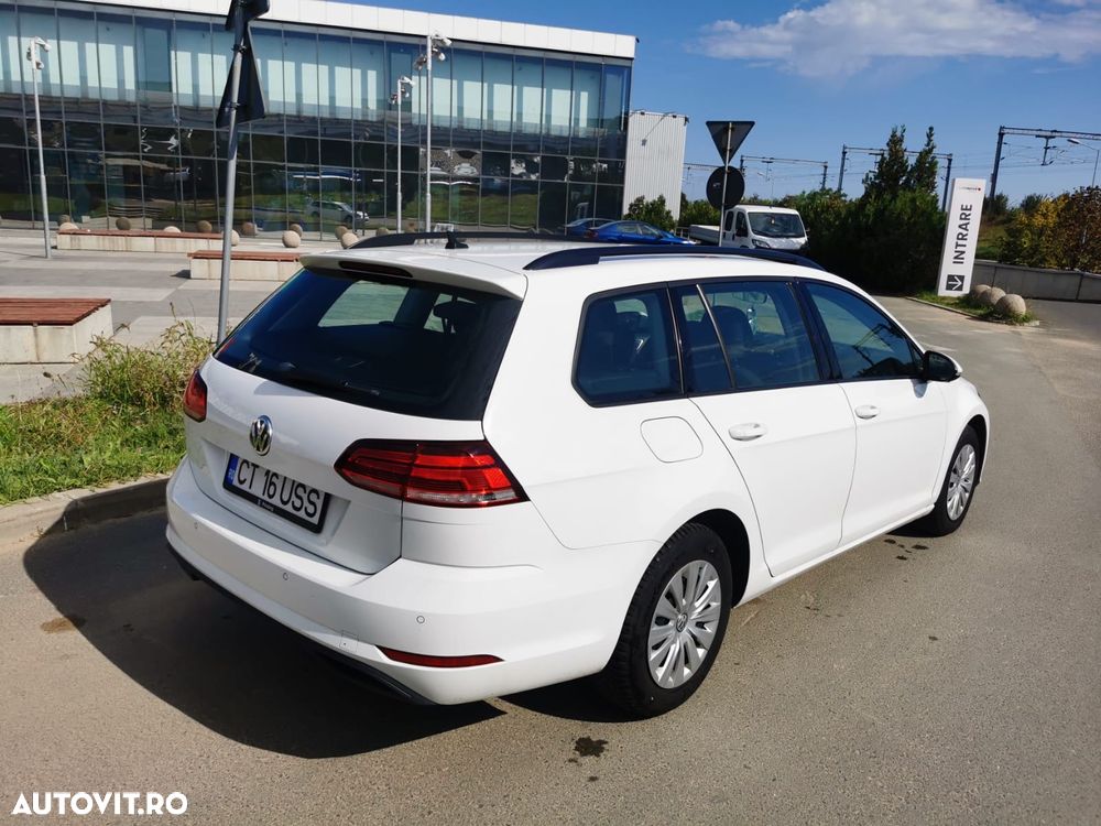 Volkswagen Golf 1.6 TDI SCR Trendline - 4