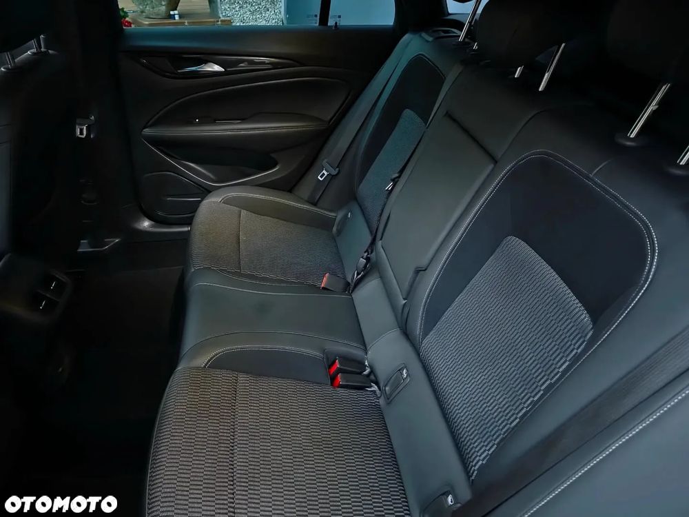 Opel Insignia 2.0 CDTI Business Elegance S&S - 18