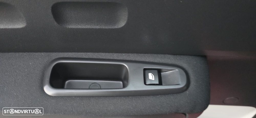 Citroën C3 1.2 PureTech Shine - 20