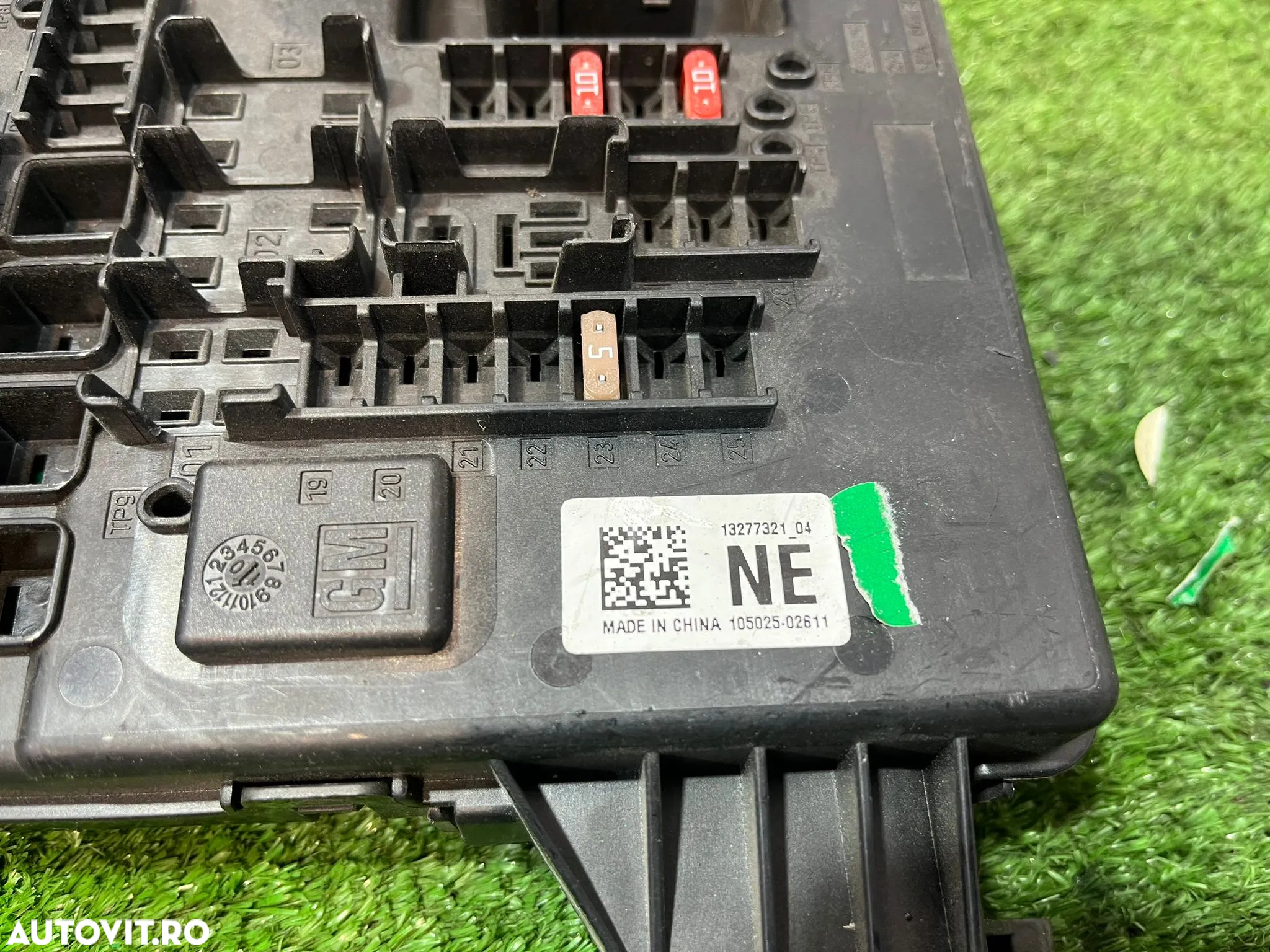 TABLOU PANOU SIGURANTE OPEL INSIGNIA A 2.0 DIESEL 2011 COD OEM 1327732104 2008-2018 - 5