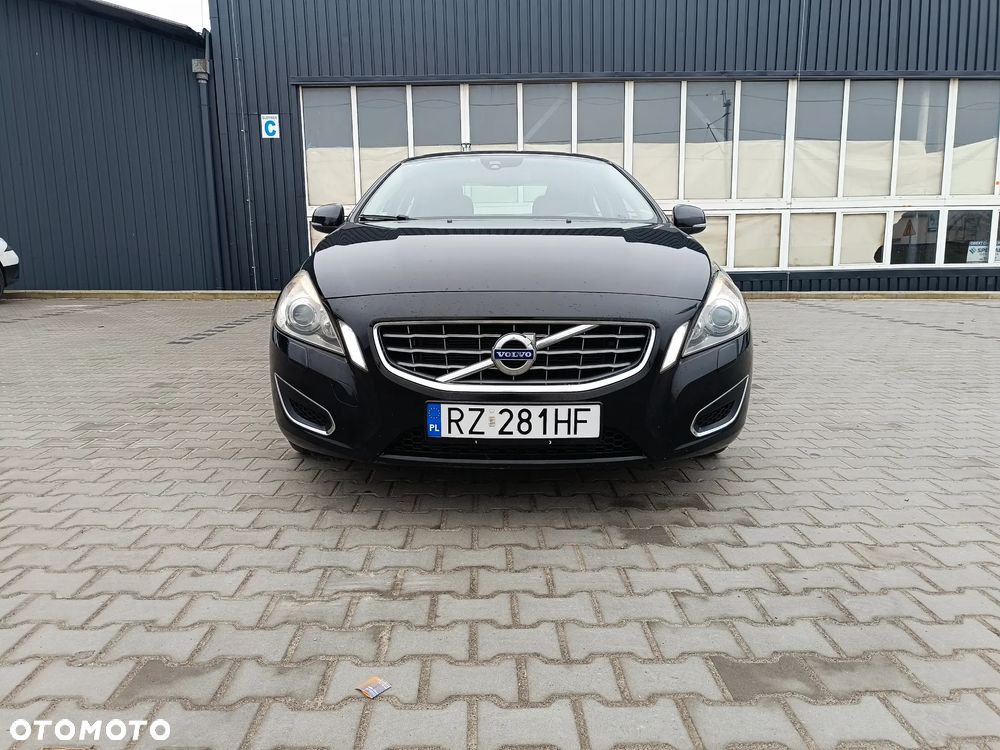 Volvo S60 D3 Geartronic Momentum - 23