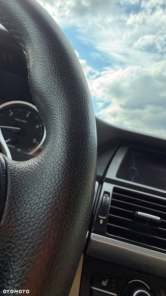 BMW X6 - 30