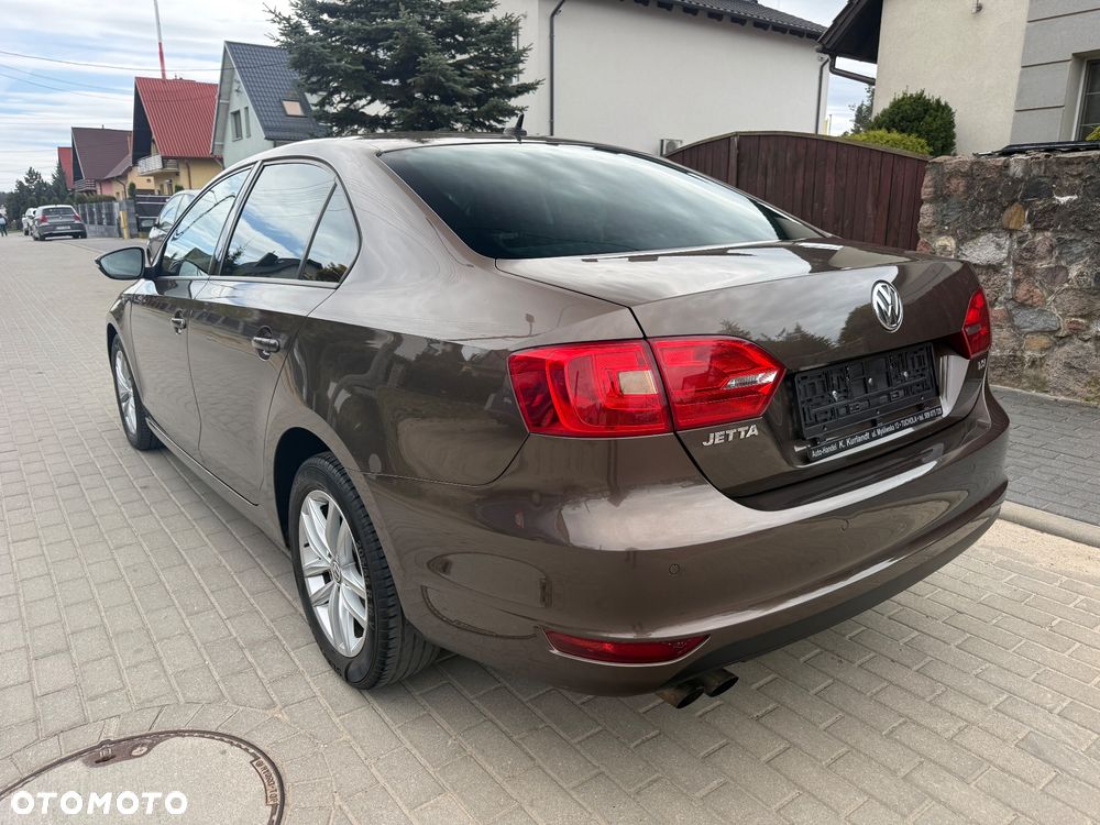 Volkswagen Jetta 1.4 TSI Match - 4