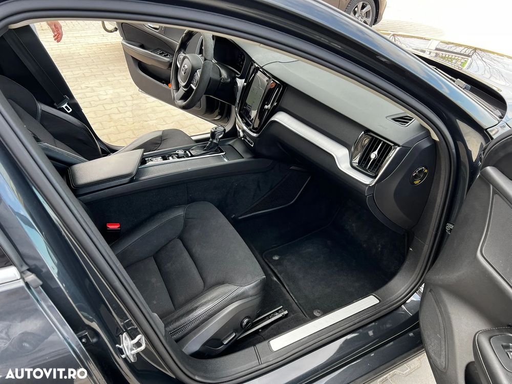 Volvo V60 D3 Geartronic Momentum Pro - 10