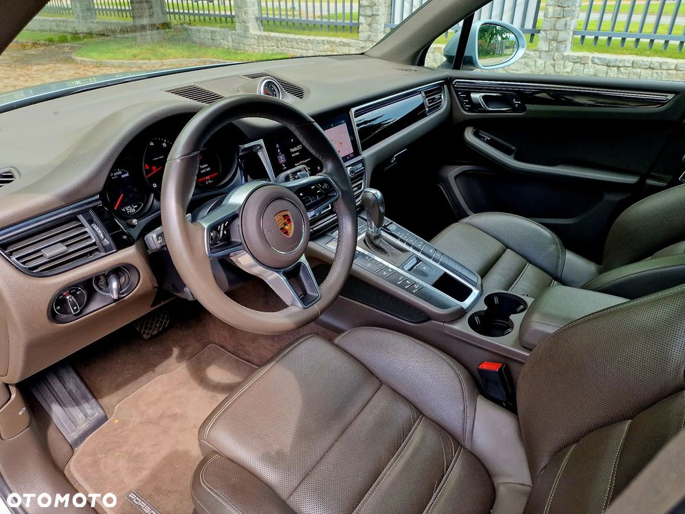 Porsche Macan - 16