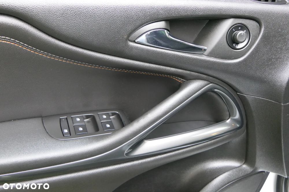 Opel Zafira Tourer 1.4 Turbo Edition - 30