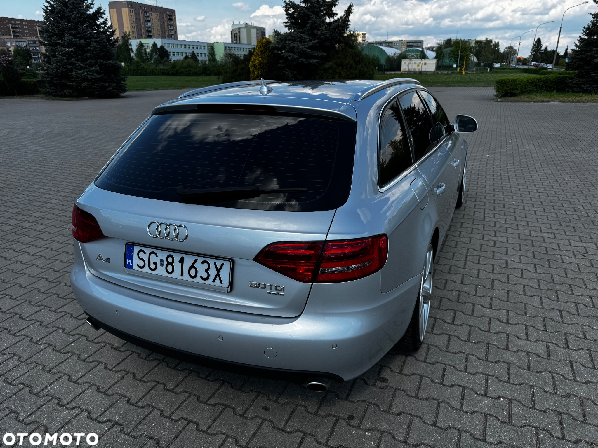 Audi A4 Avant - 8