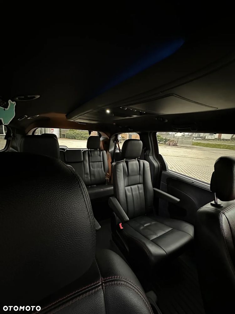 Dodge Grand Caravan 3.6 R/T - 36