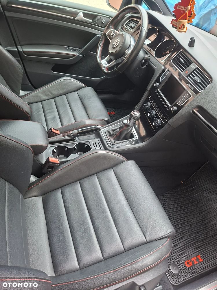 Volkswagen Golf 2.0 TSI BMT GTI - 14