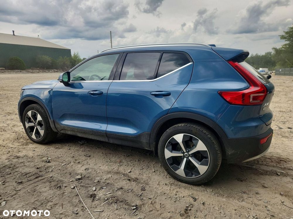Volvo XC 40 B5 B AWD Ultimate Dark - 3