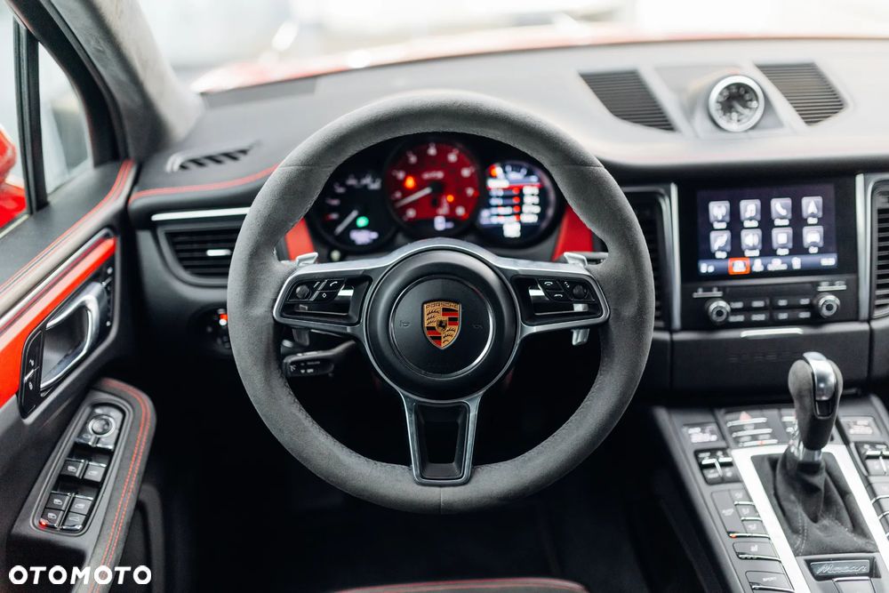 Porsche Macan - 18