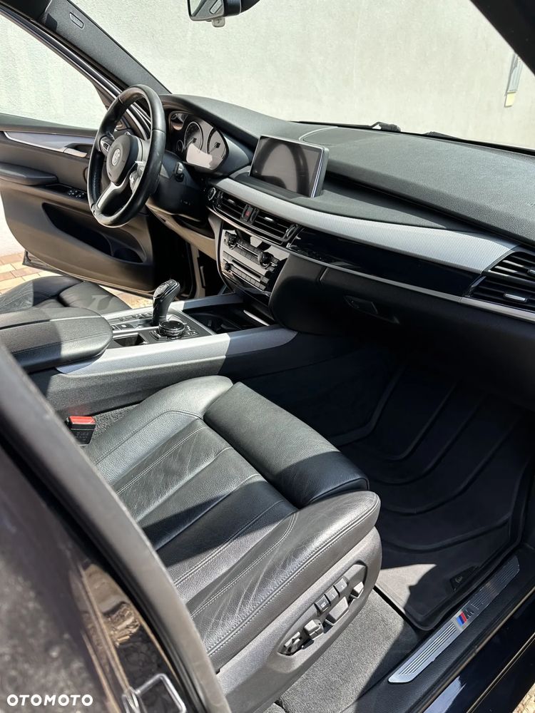 BMW X5 xDrive35i - 7