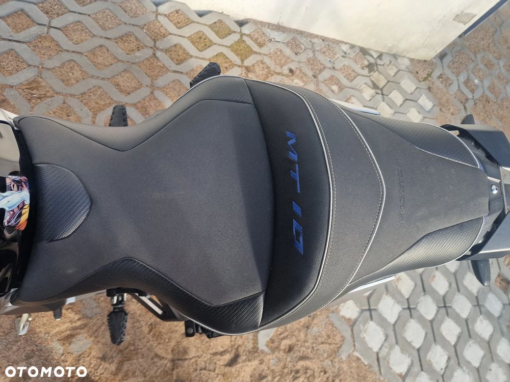 Yamaha MT - 12