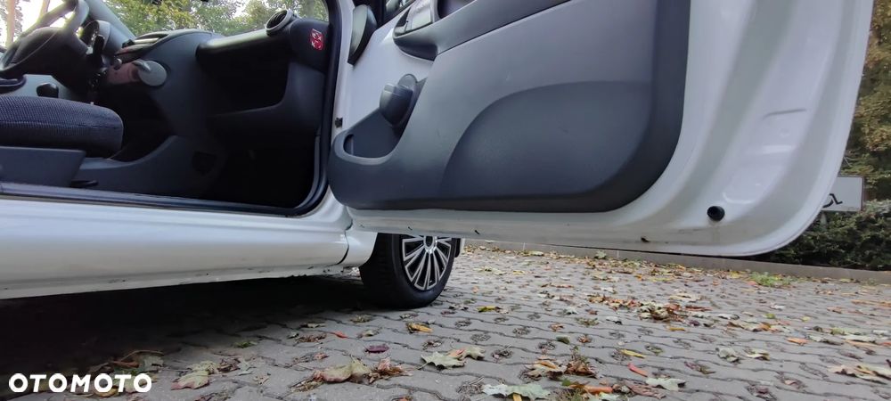 Peugeot 107 1.4 HDI Trendy - 12