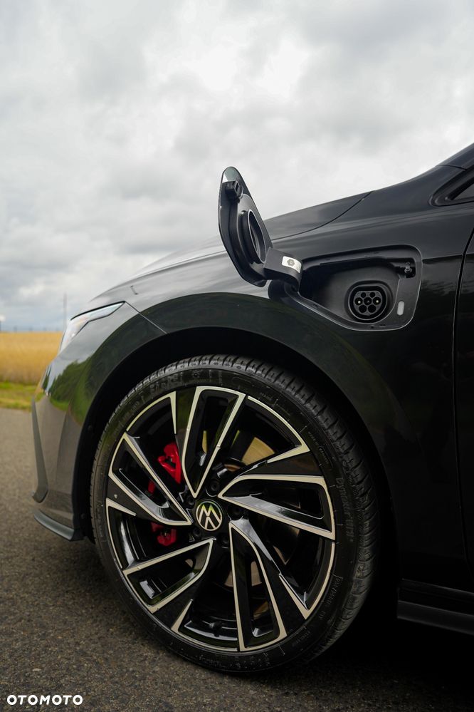 Volkswagen Golf - 15