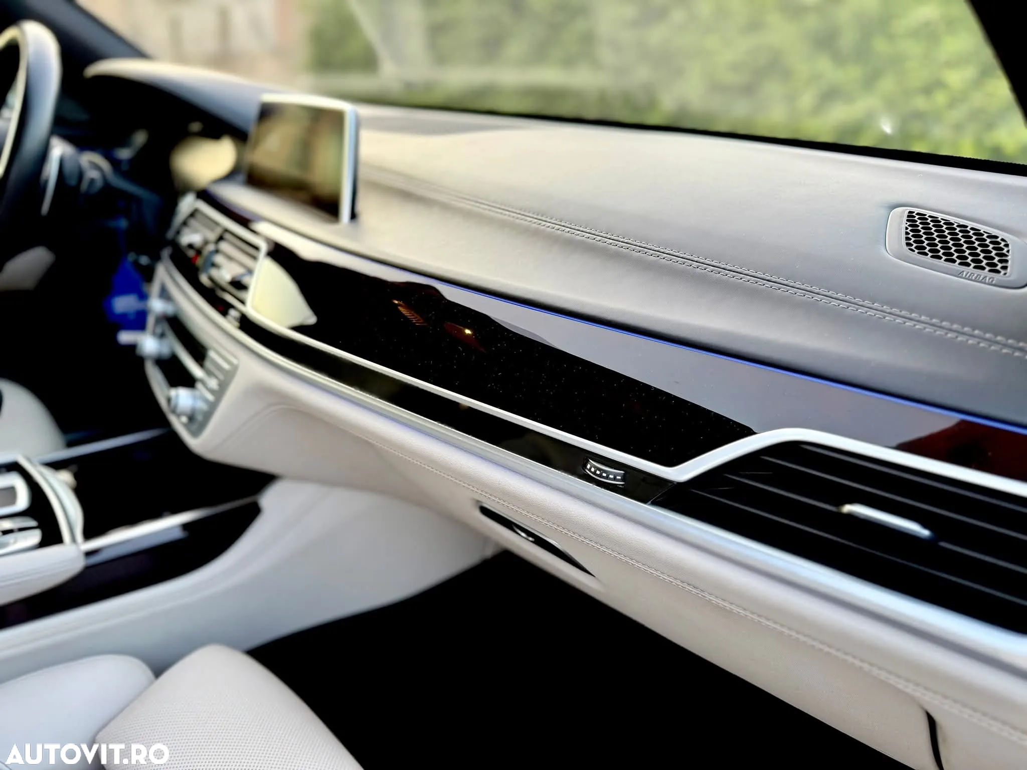 BMW Seria 7 750Li xDrive - 20