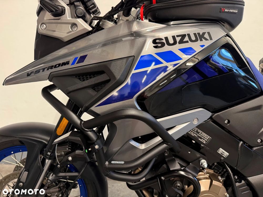 Suzuki V-STROM - 24
