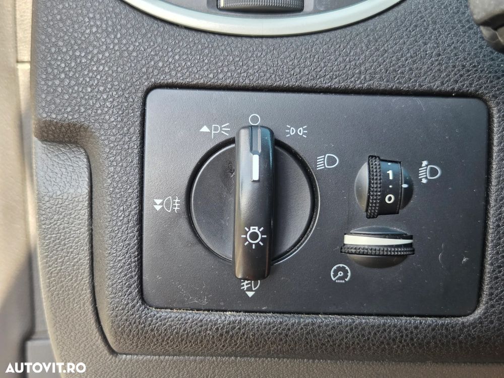 Ford Focus - 13