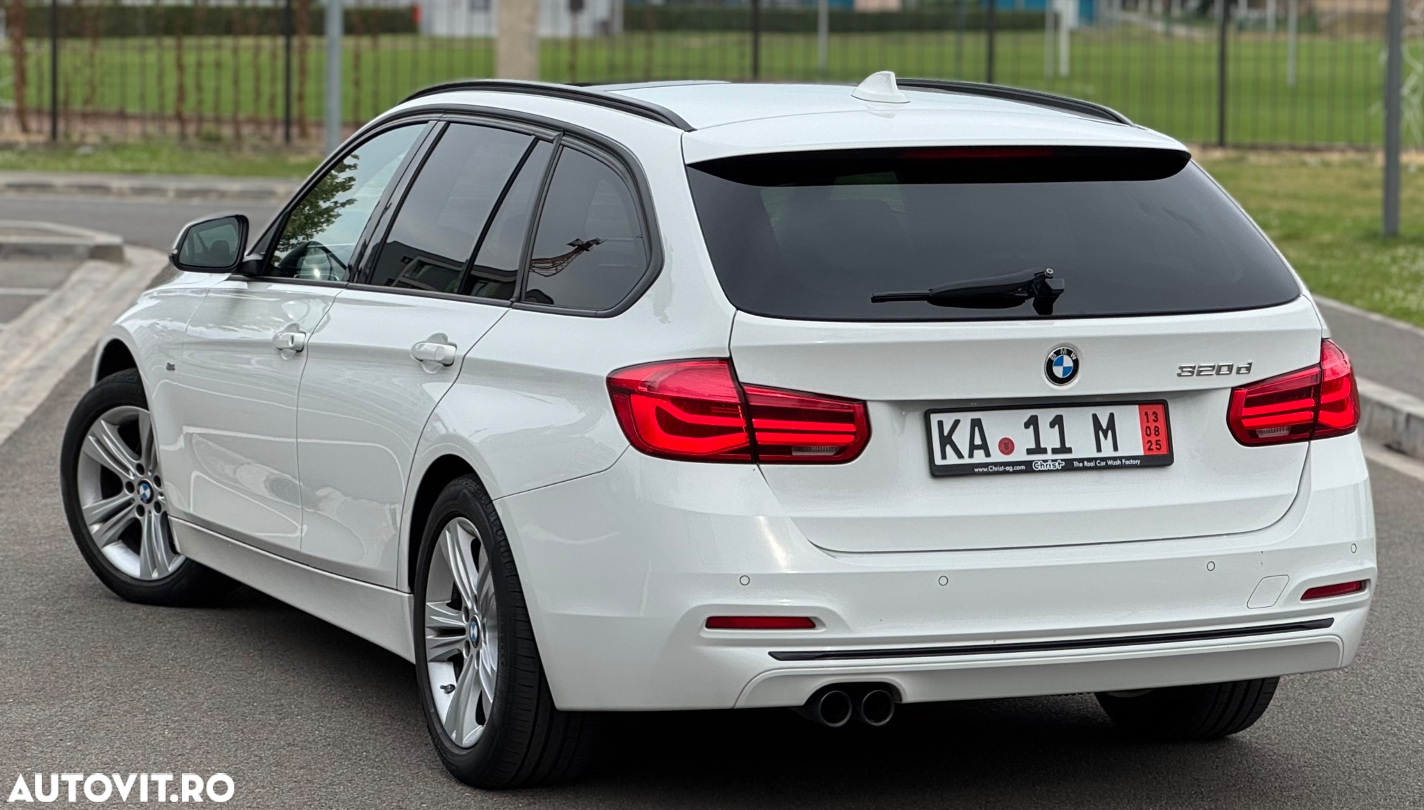 BMW Seria 3 320d Touring Aut. M Sport - 5