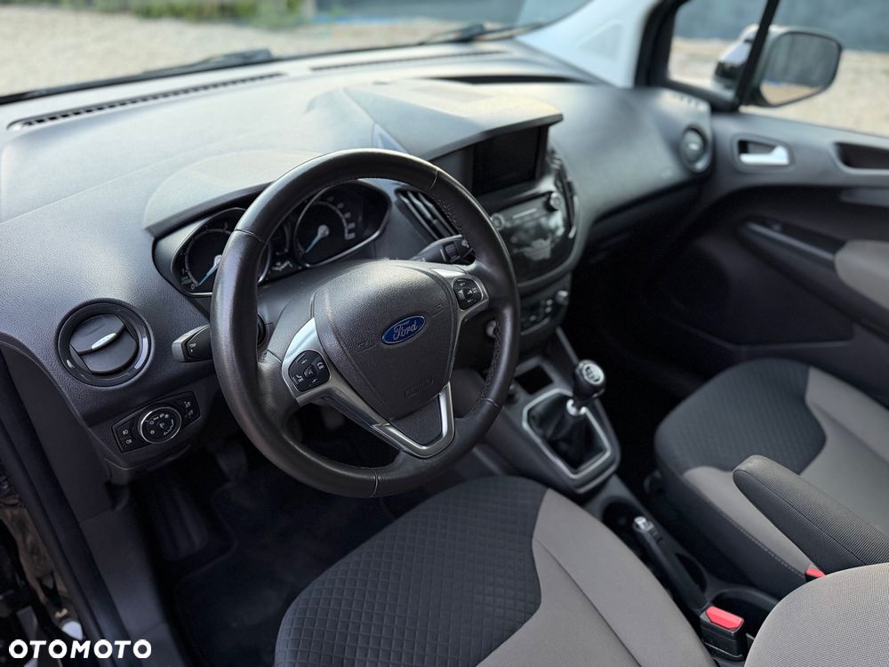 Ford Courier - 18