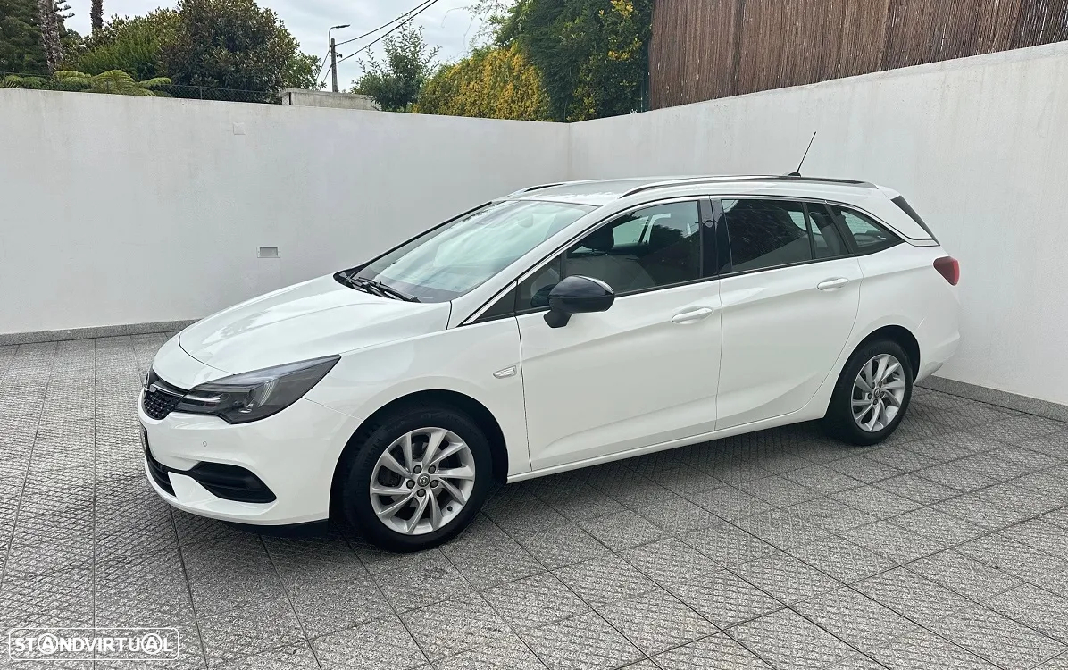 Opel Astra Sports Tourer 1.5 D S&S Auto Elegance - 2