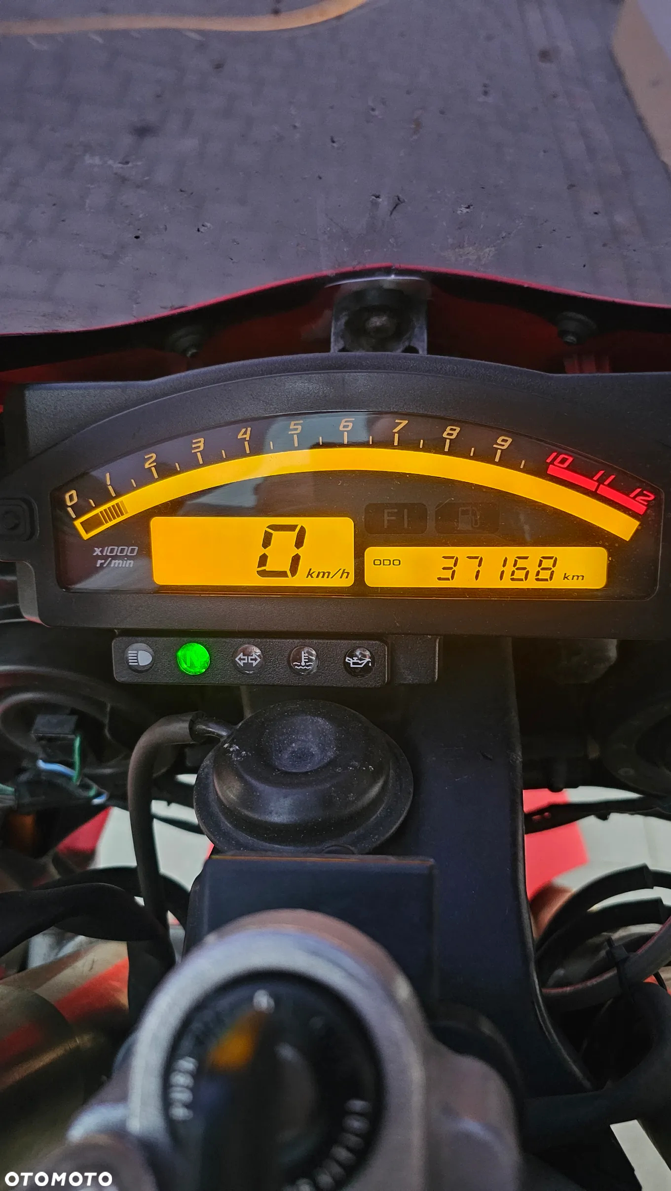 Honda VTR - 13
