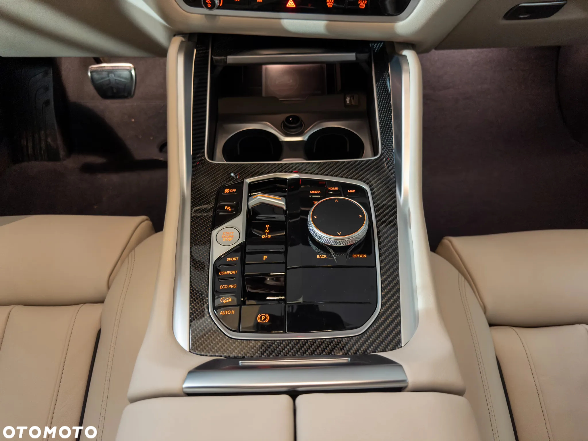 BMW X6M - 28