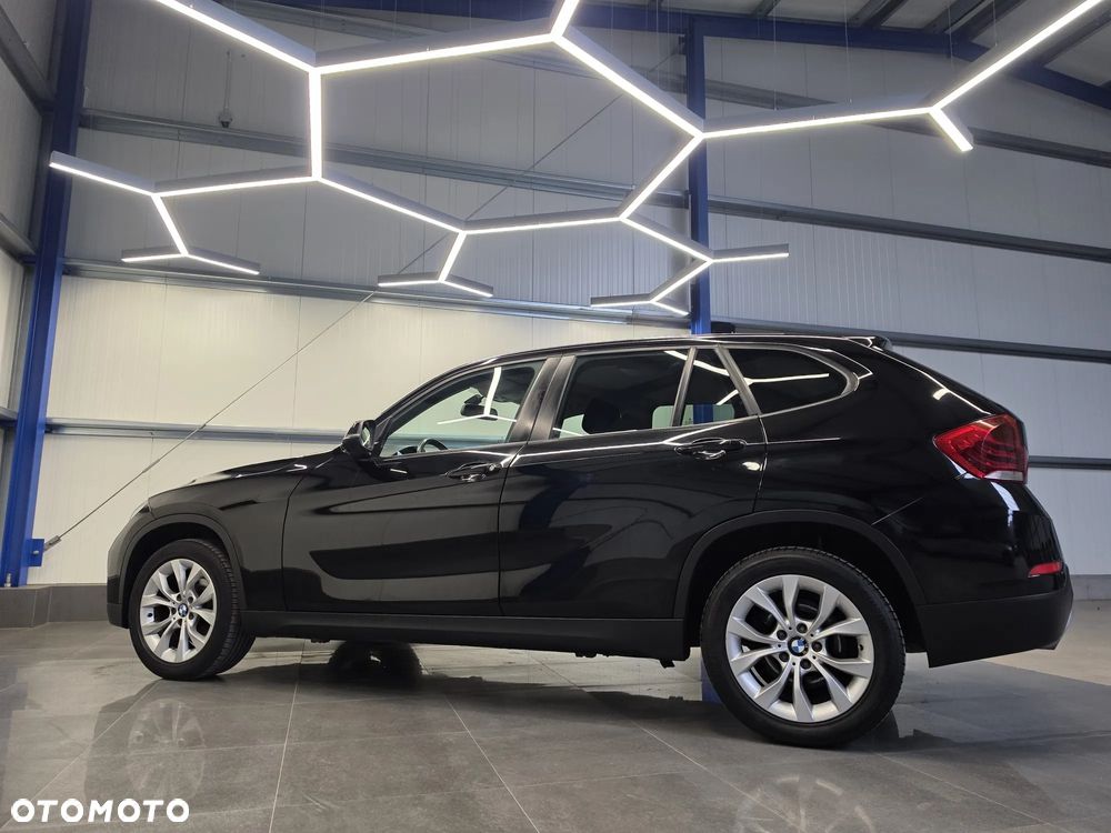 BMW X1 xDrive18d Sport Line - 16